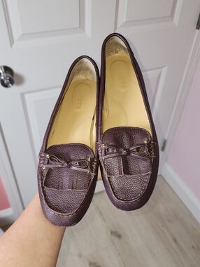 Talbots Pebbled Burgundy Loafers with Bow Accent